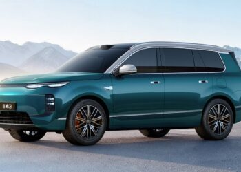 BYD стартира предварителни поръчки за SUV-модела Sealion 08, докато флагманът на серията Ocean се приближава към пускането си на пазара