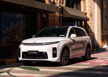 L6 на Li Auto надхвърли 400 000 доставки общо, като обновеният модел съживи търсенето 2 L6 на Li Auto надхвърли 400 000 доставки общо, като обновеният модел съживи търсенето