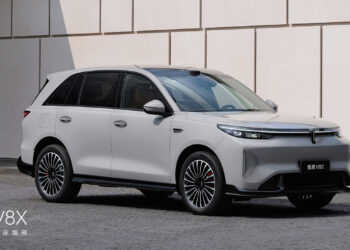 GWM пуска на пазара хибридния SUV Wey V8X с начална цена от около 33 410 долара