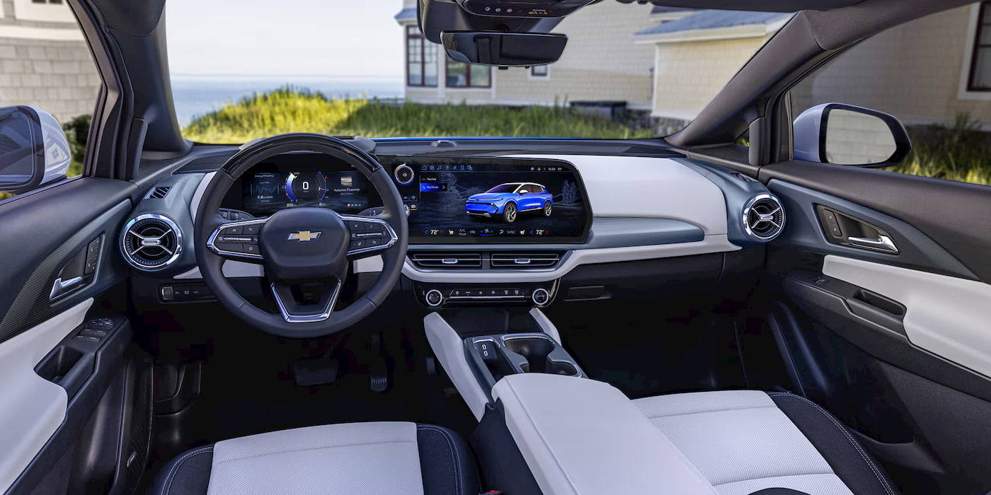 Chevy-Equinox-EV-interior