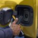 Всяка електромобилна кола на GM от моделната 2027 година ще може да се зарежда директно от зарядните станции „Supercharger“ на Tesla