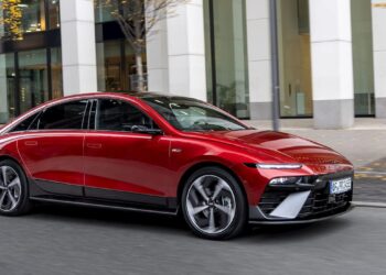 Hyundai представя обновения IONIQ 6 в Турция с изтънчен нов дизайн и пробег от 422 мили