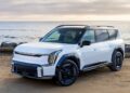 Kia отзовава над 21 000 SUV-а от модела EV9 поради проблем с дефектна въздушна възглавница