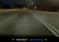 Tesla FSD v14 изви и се опита да ме отведе в канавката без никаква причина