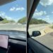 „Роботаксито“ на Tesla се блъска в боларди няколко седмици след твърдението за „безупречно“ функциониране