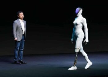 XPeng Robotics набира 900 млн. долара при оценка от 6,3 млрд. долара за разгръщането на робота IRON