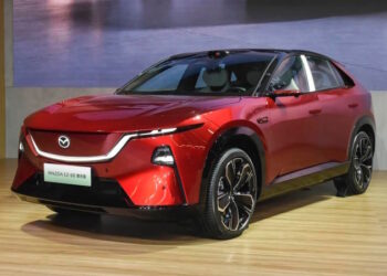 Mazda CX-6e, обновена с LiDAR за „автономно шофиране“, стартира предварителните продажби в Китай