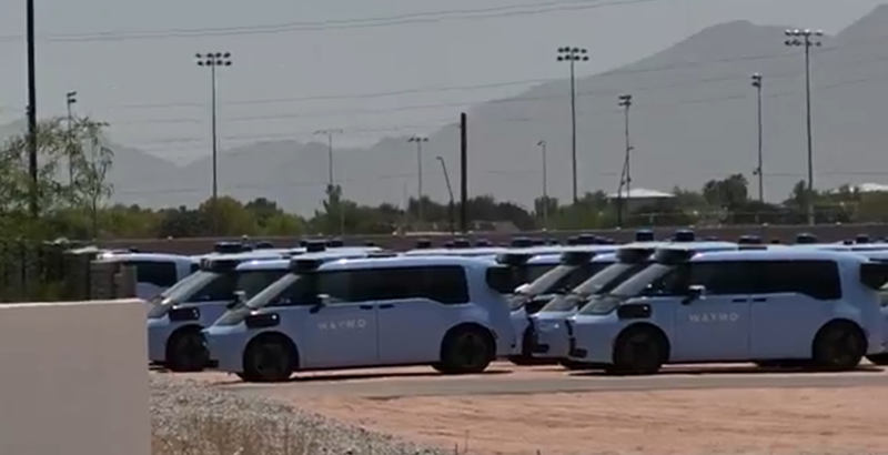 Waymo внесе над 3 200 роботизирани таксита Zeekr в САЩ, въпреки митата от 102,5% 2 image 800x410 1