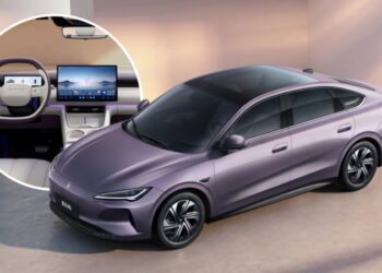 Седанът Jetta M6 EV на FAW-VW разкри интериора си с конфигурация с двойно легло