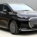 Произведеният в Китай Mercedes-Benz VLE бе представен, като целта му е да се конкурира с местните миниван
