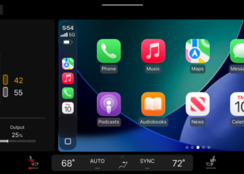 Ще се завърне ли CarPlay в електромобилите на GM? Новата софтуерна актуализация може да е подсказка