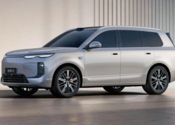 BYD Sealion 08 се представя в Китай: батерия „Blade“ от второ поколение както при моделите PHEV, така и при моделите EV
