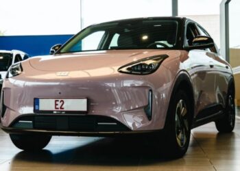 Електрическият хечбек Geely E2 пристигна при дилърите в Белгия преди официалното му пускане на пазара