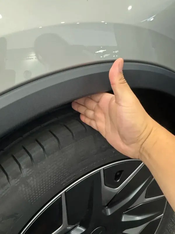 model y l suspension finger test.jpg